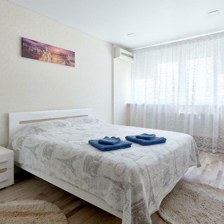088 Apartment Near Airport Zhulyan Kiev Exterior foto